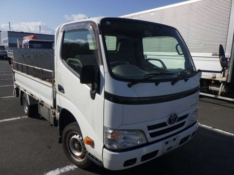 2015 Toyota Toyoace Truck TRY230[2]