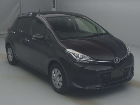 2016 Toyota Vitz NSP130[2]