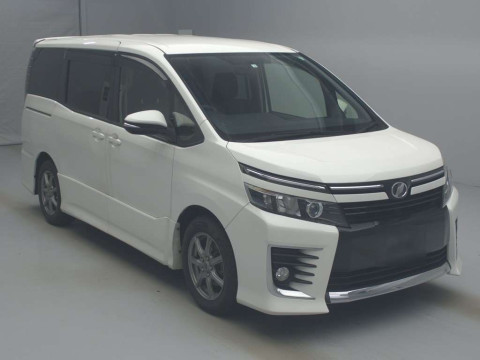 2014 Toyota Voxy ZRR80W[2]