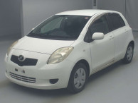 2005 Toyota Vitz