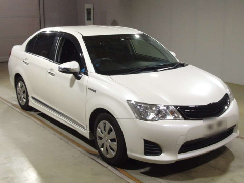 2014 Toyota Corolla Axio NKE165[2]