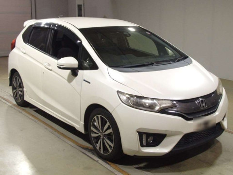 2013 Honda Fit Hybrid GP5[2]