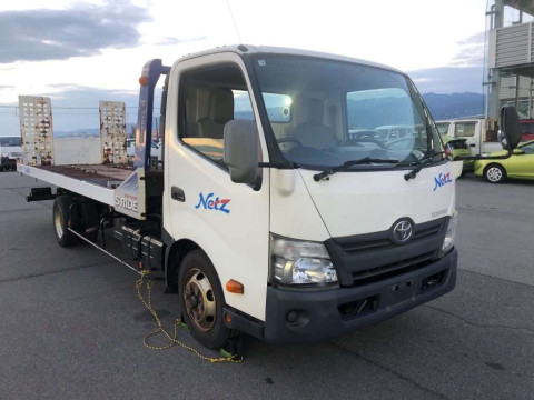 2013 Toyota Toyoace Truck XZU720[2]