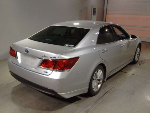 2013 Toyota Crown Hybrid AWS210[1]