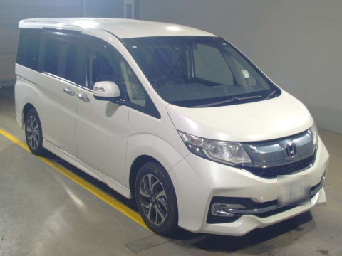 2016 Honda Step WGN Spada RP3[2]