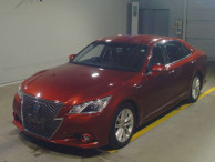 2013 Toyota Crown Hybrid