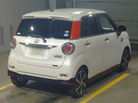 2016 Daihatsu Cast LA250S[1]