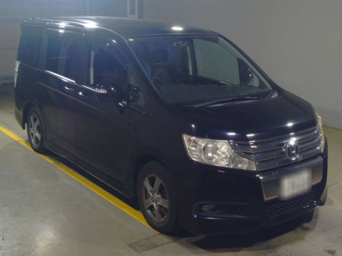 2011 Honda Step WGN Spada RK5[2]