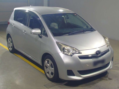 2012 Toyota Ractis NCP120[2]