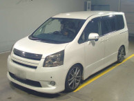 2008 Toyota Noah