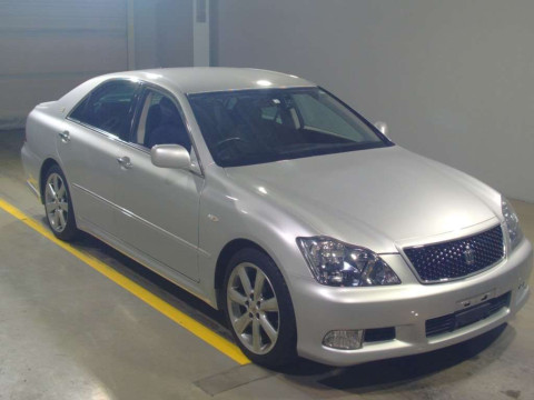 2006 Toyota Crown GRS180[2]