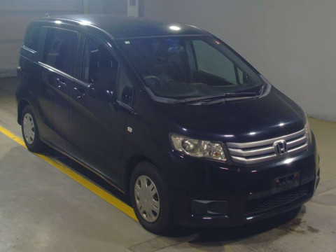 2010 Honda Freed Spike GB3[2]