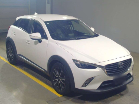 2015 Mazda CX-3 DK5FW[2]