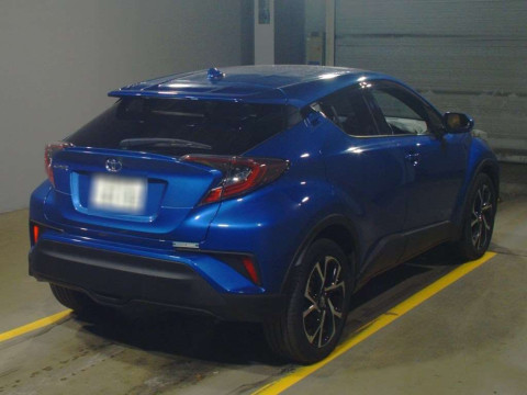 2017 Toyota C-HR NGX50[1]