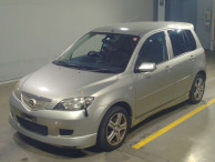 2004 Mazda Demio