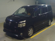 2007 Toyota Voxy