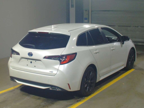 2022 Toyota Corolla Touring Wagon ZWE211W[1]