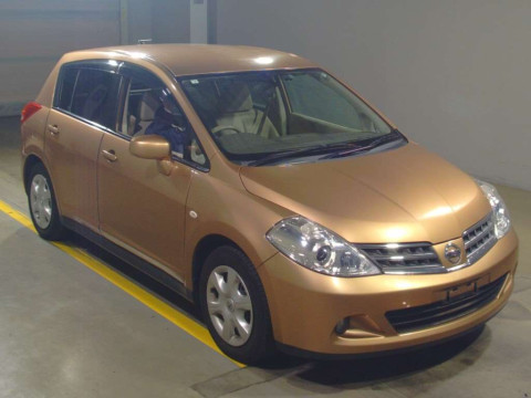 2010 Nissan Tiida C11[2]