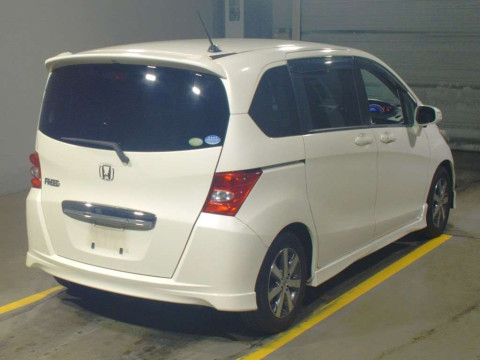 2011 Honda Freed GB3[1]