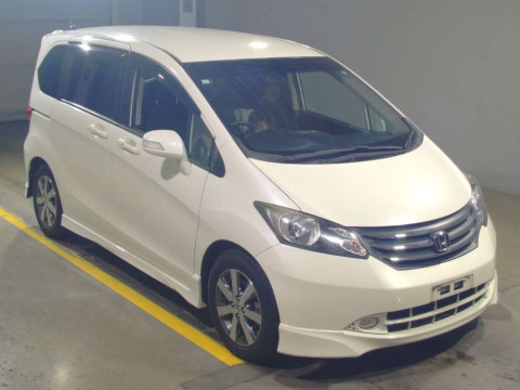 2011 Honda Freed GB3[2]