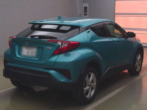 2017 Toyota C-HR ZYX10[1]