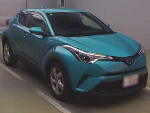 2017 Toyota C-HR ZYX10[2]