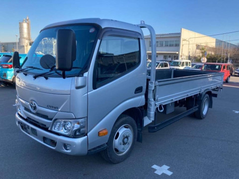 2021 Toyota Dyna Truck XZU655[0]