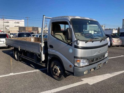 2002 Toyota Dyna Truck XZU412[1]