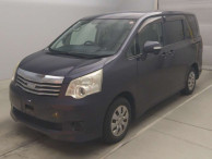 2010 Toyota Noah