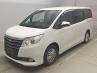 2015 Toyota Noah