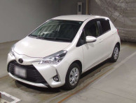 2017 Toyota Vitz