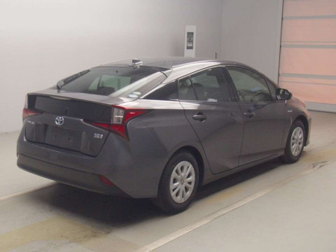 2019 Toyota Prius ZVW51[1]