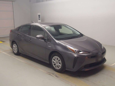 2019 Toyota Prius ZVW51[2]