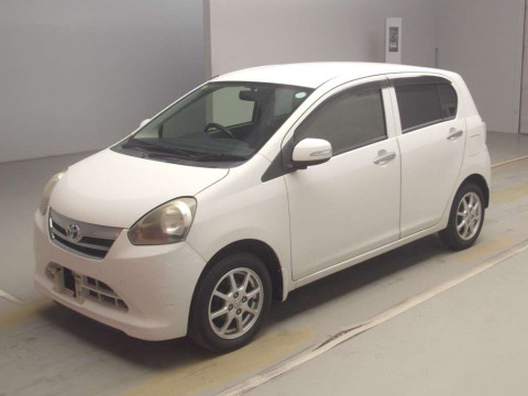 2012 Toyota Pixis Epoch LA300A[0]