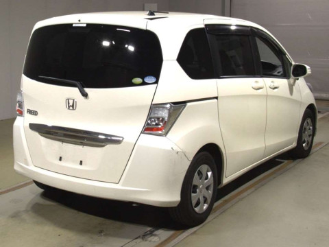 2012 Honda Freed GB3[1]