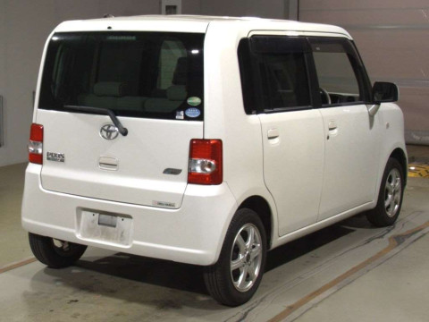 2012 Toyota Pixis Space L575A[1]