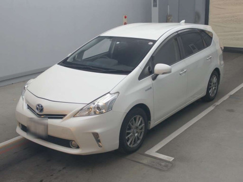 2014 Toyota Prius alpha ZVW41W[0]