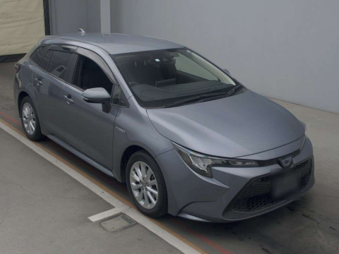 2020 Toyota Corolla Touring Wagon ZWE211W[2]