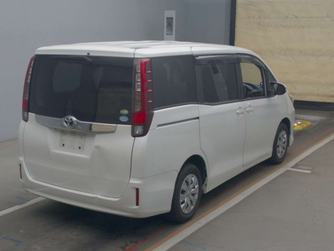 2014 Toyota Noah ZRR80G[1]