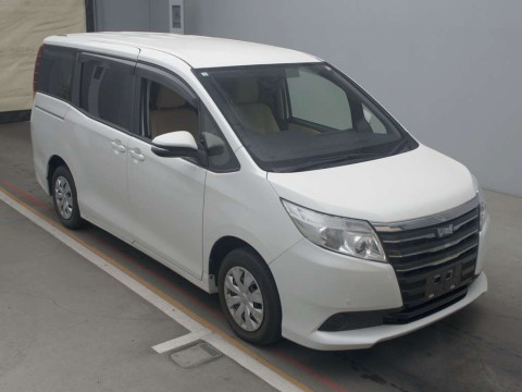 2014 Toyota Noah ZRR80G[2]