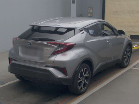 2018 Toyota C-HR ZYX10[1]