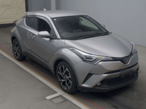 2018 Toyota C-HR ZYX10[2]