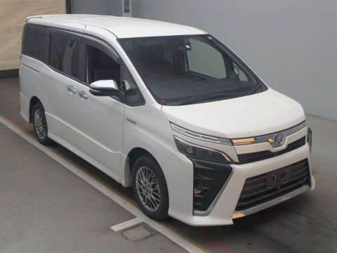 2018 Toyota Voxy ZWR80W[2]