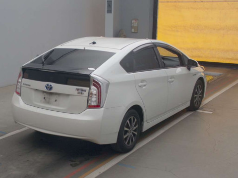 2015 Toyota Prius ZVW30[1]