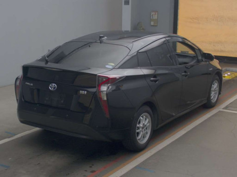 2018 Toyota Prius ZVW50[1]