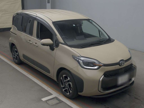 2022 Toyota Sienta MXPL10G[2]