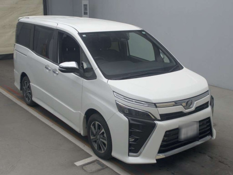 2019 Toyota Voxy ZRR80W[2]