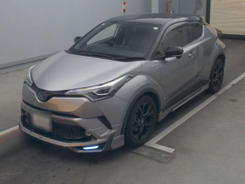 2019 Toyota C-HR ZYX10[0]