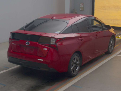 2020 Toyota Prius ZVW51[1]