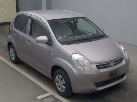 2010 Toyota Passo KGC30[2]